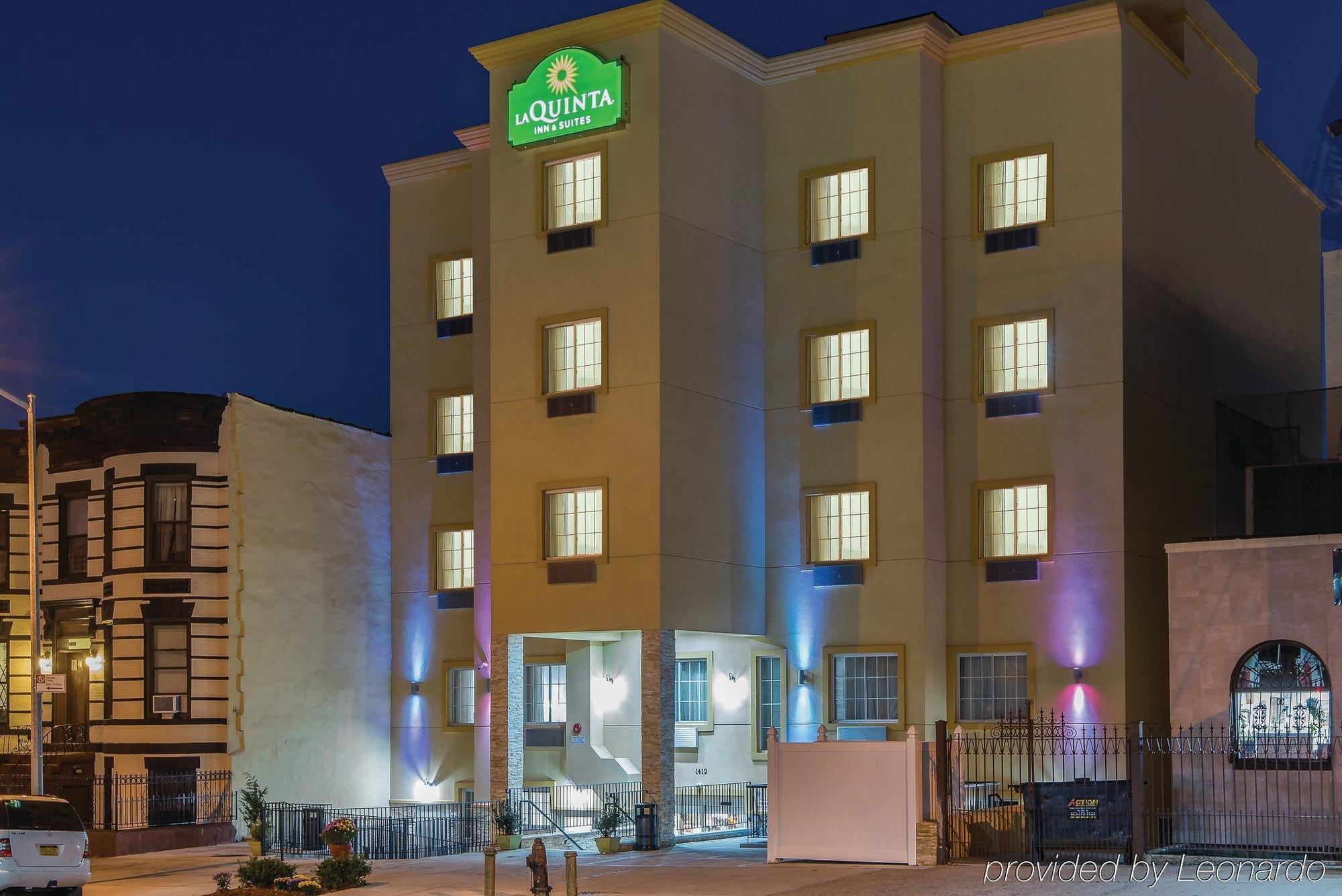 La Quinta By Wyndham Brooklyn East Hotel New York Exterior photo