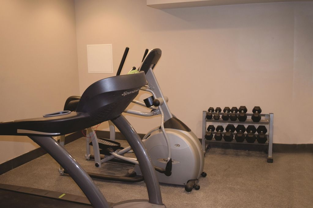 La Quinta By Wyndham Brooklyn East Hotel New York Facilities photo